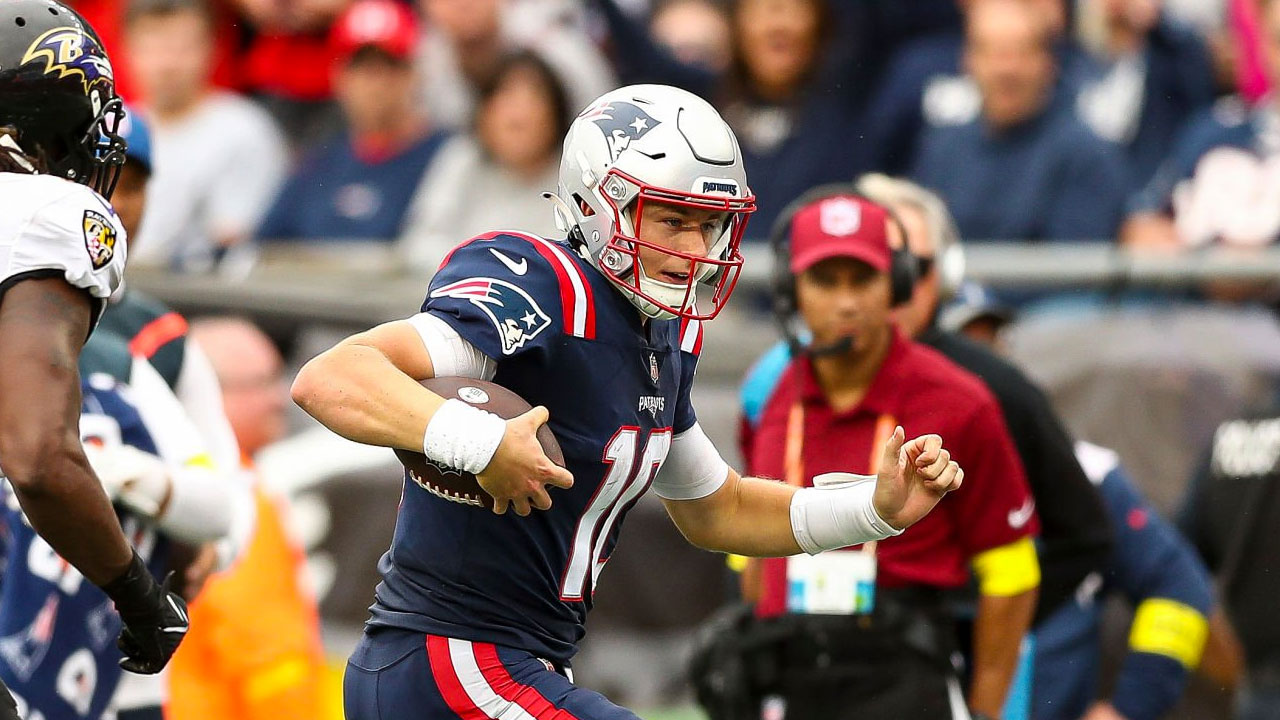 Mac Jones, QB de los Patriots.